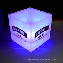 Wholesale 3.5L Plastic LED Ice Bucket with Customized Logo
